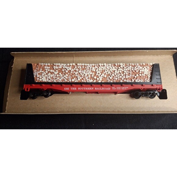 TYCO HO Scale Southern Railway 50' Flat Car w/ Pulpwood Load – Boxed – Vintage - Picture 2 of 10